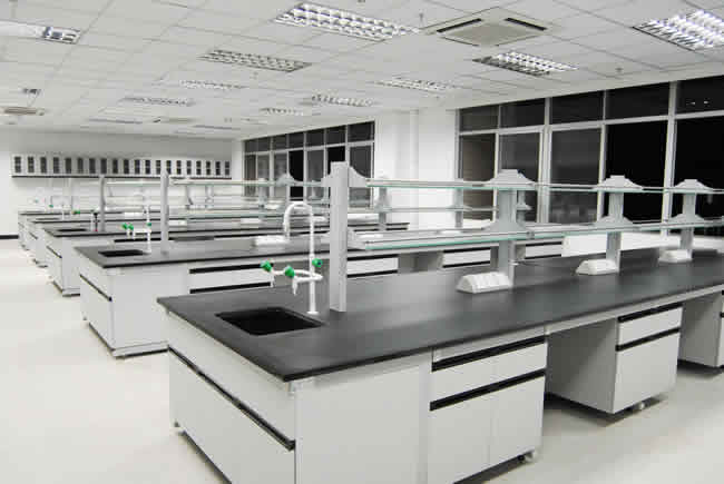 实验室建设时对实验台安全间距要求有哪些？